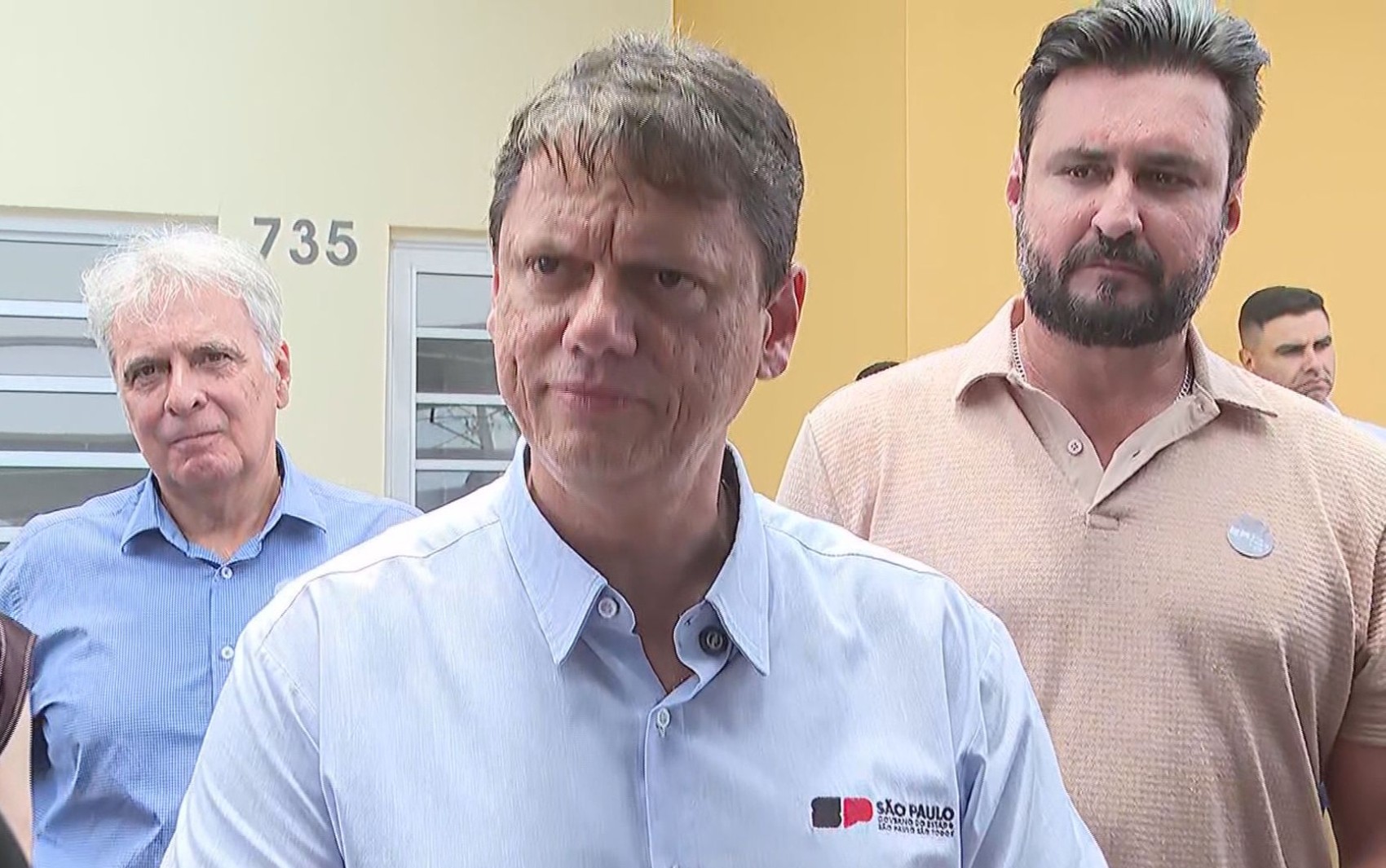 Governador Tarcísio adia visita a Bolsonaro na Papudinha prevista para quinta