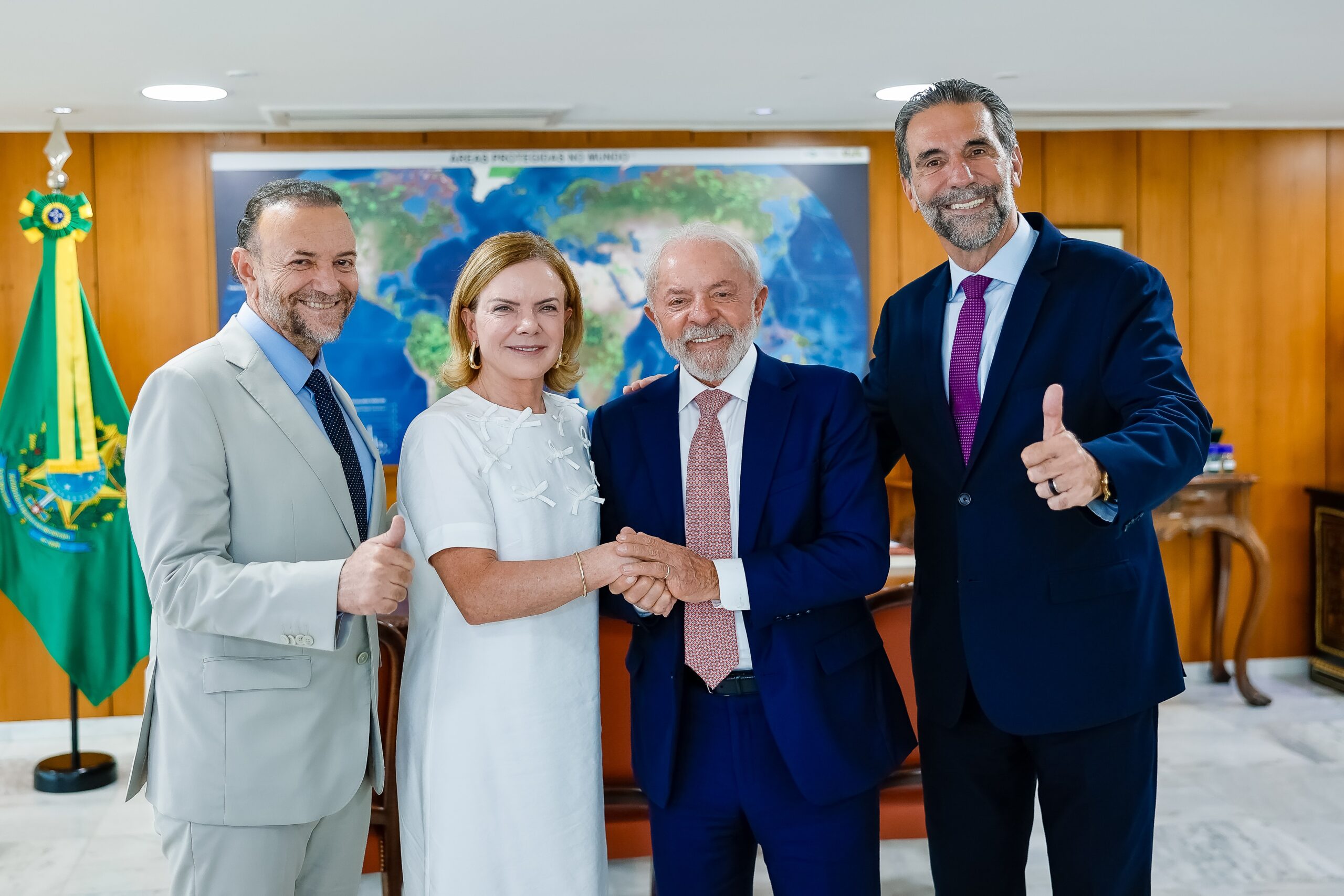 Gleisi Hoffmann anuncia pré-candidatura ao Senado pelo Paraná